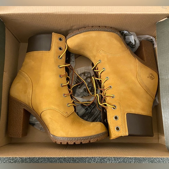 Timberland Women’s Glancy 6 Inch Boots (BNIB) - Picture 2 of 8